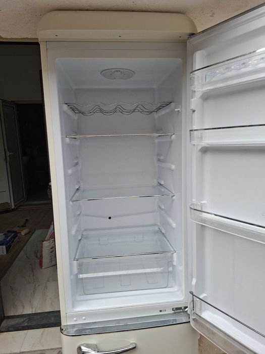 Хладилници Finlux и Beko