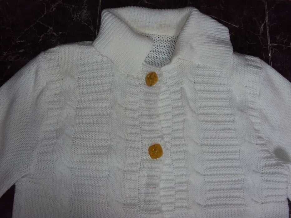 Кофты, свитера на 8-10 лет.