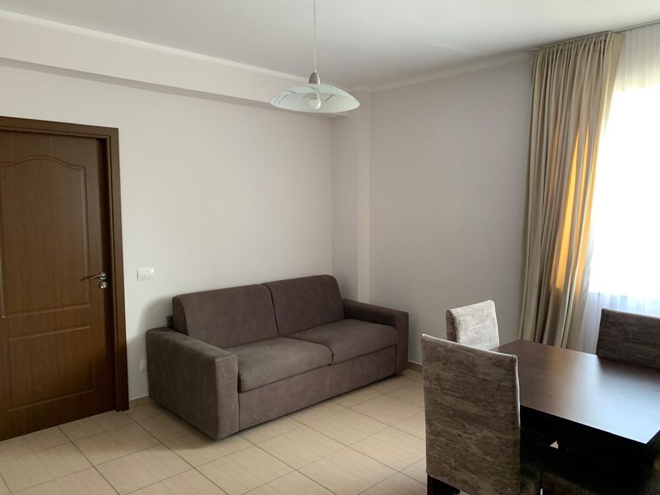 Ofer spre închiriere apartament 44mp complet mobilat