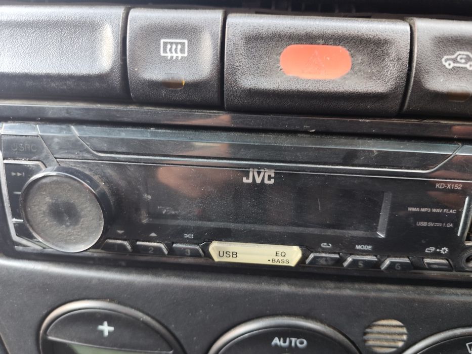 Автомагнитола JVC