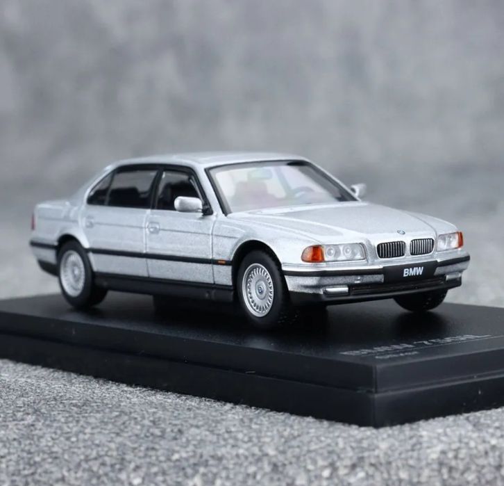 Коллекционная модель BMW E38