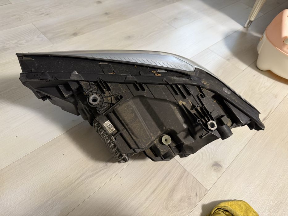 Far dreapta bmw seria 5 g30 g31 led bi xenon fara adaptiv