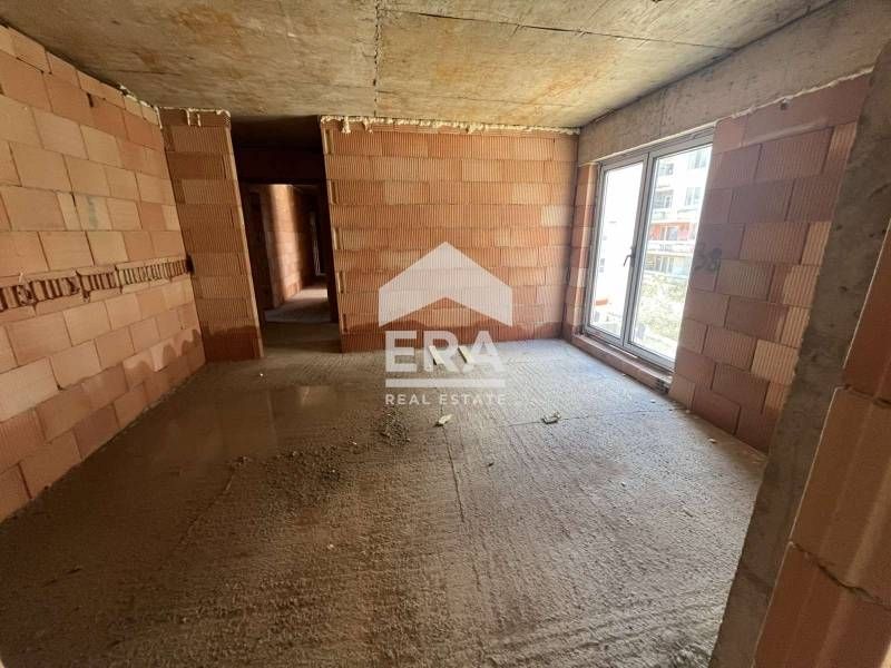 Двустаен ексклузивен апарамент за продажба, в новострояща се сграда, ж