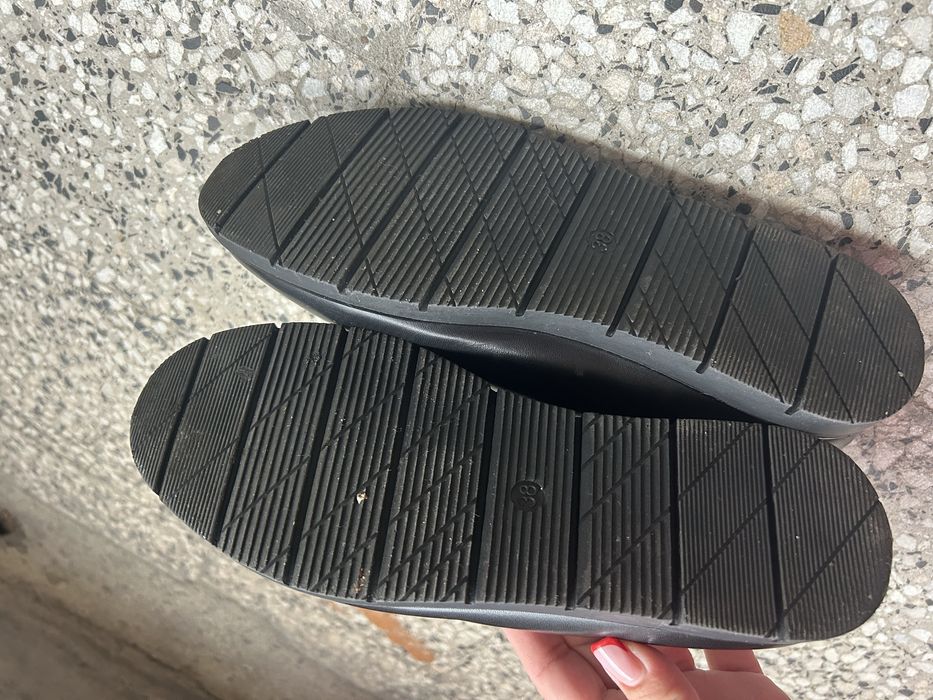 Дамски черни обувки