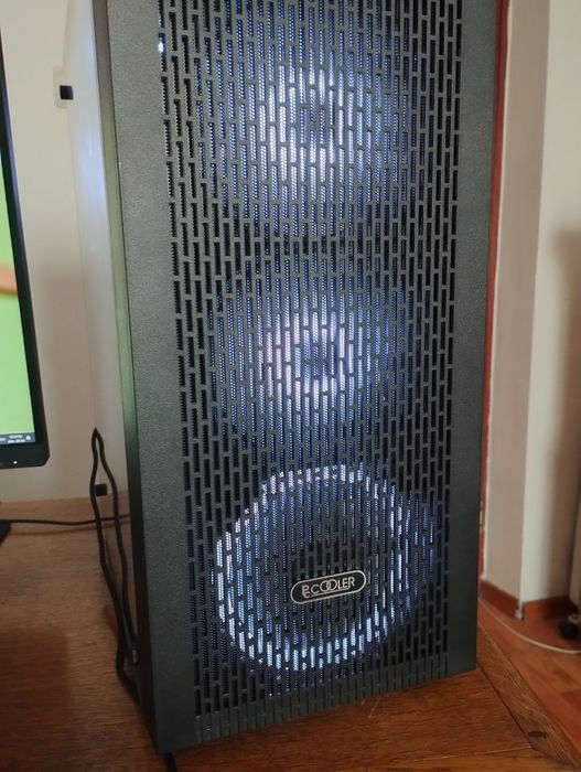Vând PC de gaming