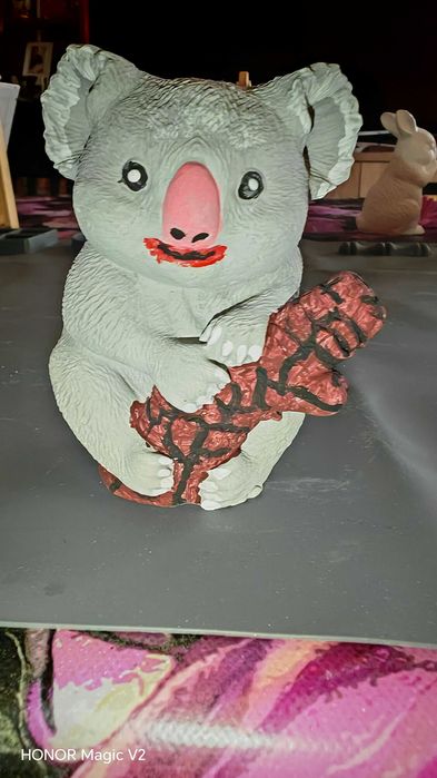 Цветни фигурки от гипс