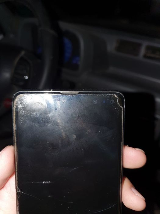 Samsung S10 5G  8\256 ideal srochni abmen