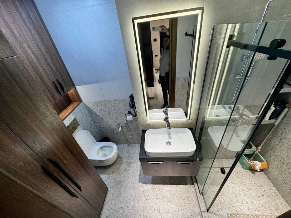 2/6/10 ЖК Чайна хаус(из центра не доезжая Рохат круг ! Алмас махалля!