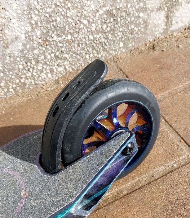 Trotineta Freestyle sărituri scheme WARP model Whip Camp Expert 100 mm