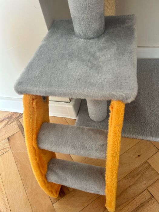 Драскало за котка Банкок 60 / 40 / 152 см