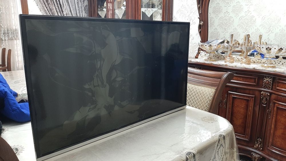 Artel 43 tali sotiladi ekran singan