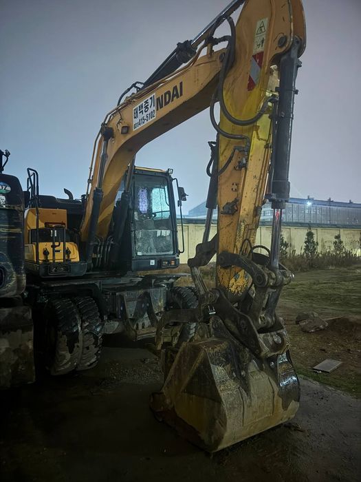 Экскаватор Hyundai
