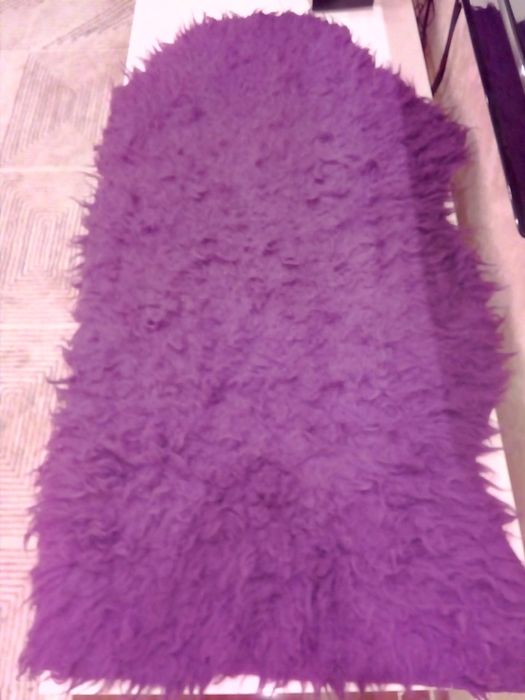 коврик меховой в машину