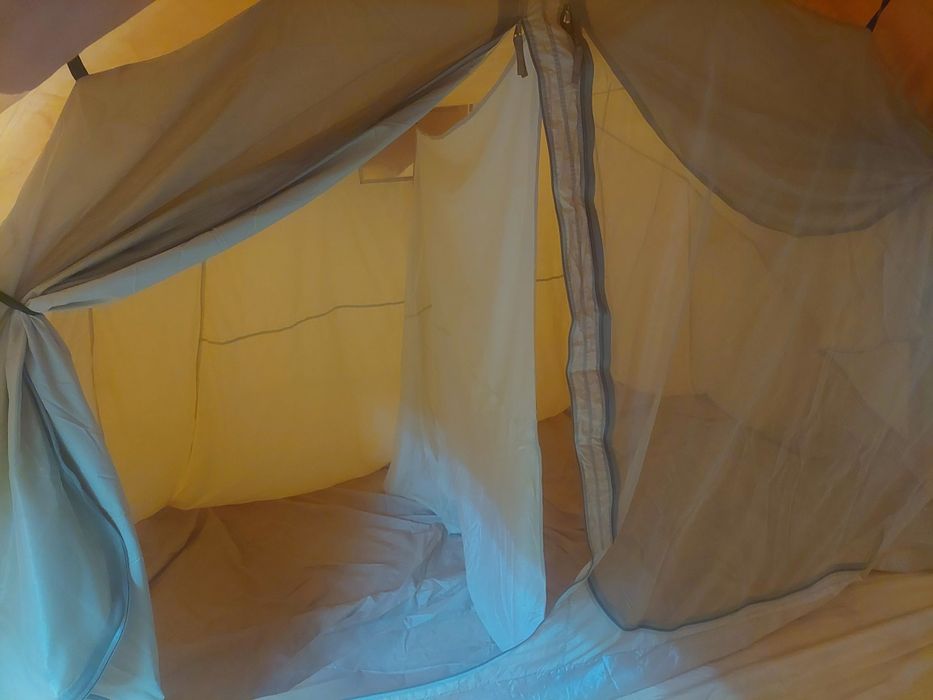 Палатка осемместна