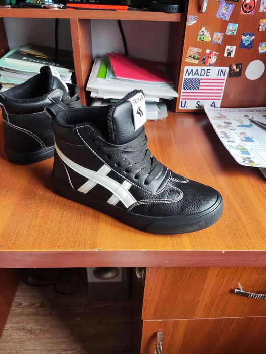 Кросовки на мальчика