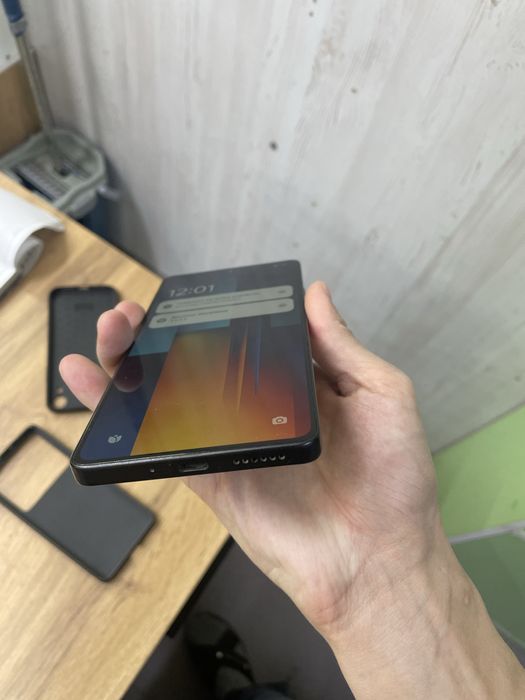 Продам телефон бу