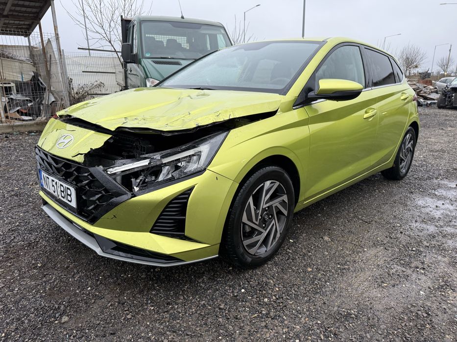 Hyundai i20 2025 ca nou 7000km avariat frontal pret fix!