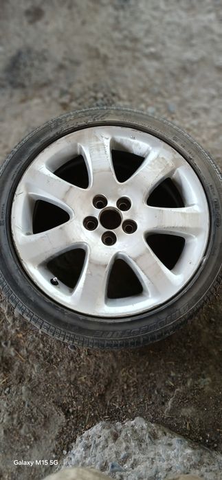 Продам диски 5 штук таета авенсис