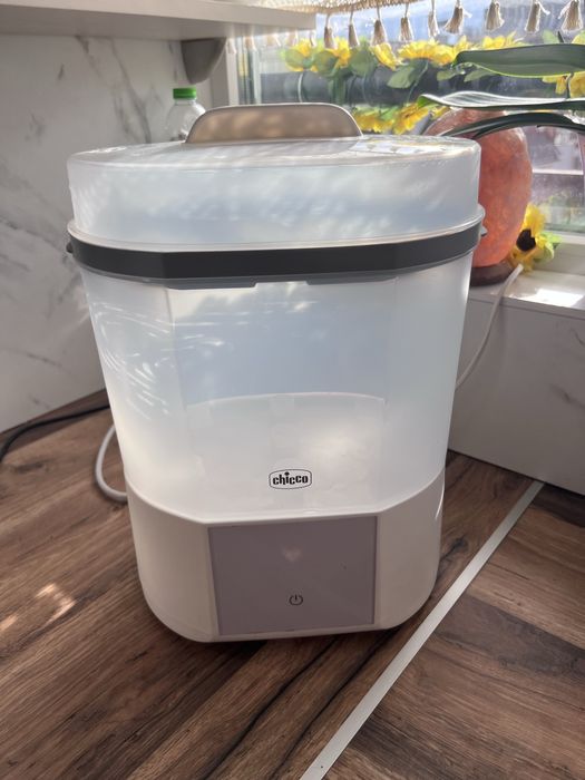Стерилизатор Chicco със сушилня