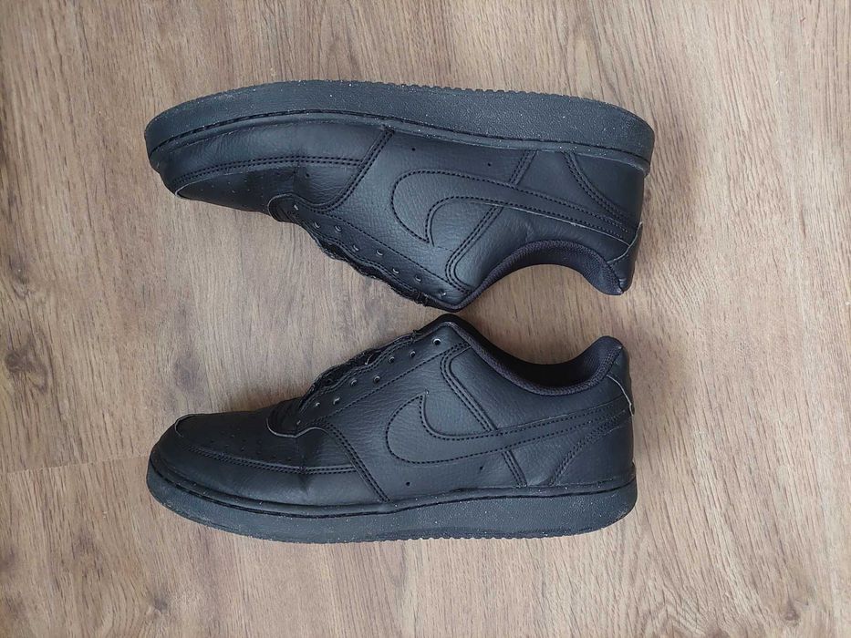 Adidași nike court vizion