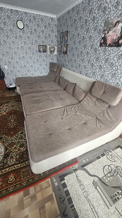 Продам диван Пума.