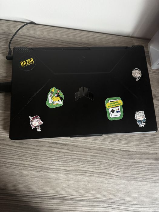 Laptop gaming de vanzare