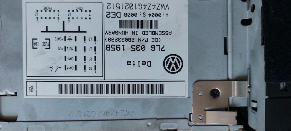 автомобилни усилватели и мултимедии