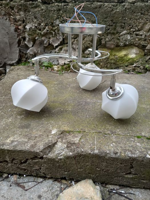 Полилей за хол или спалня