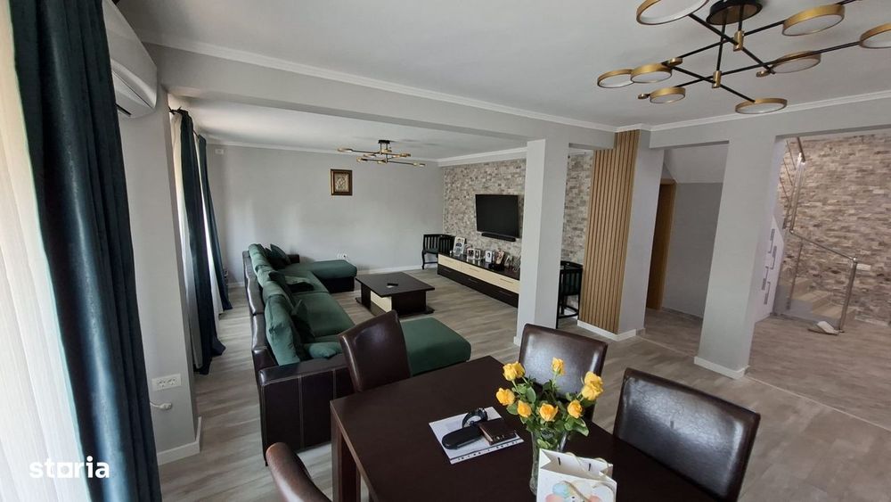 Vila P+1E de vanzare in localitatea Eforie Nord, zona de vile