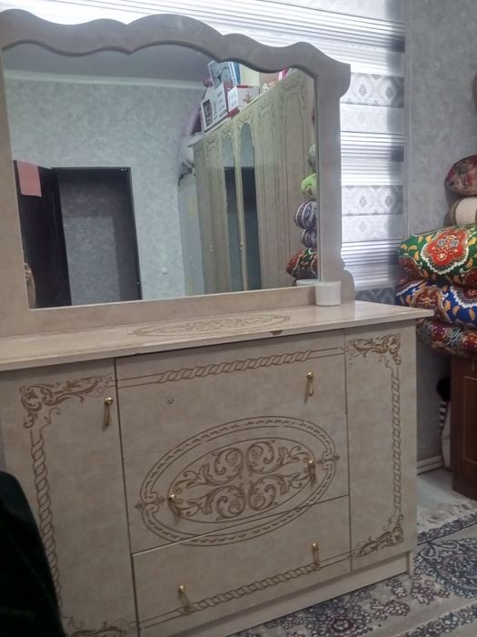 Шкаф сотилади холати яхши