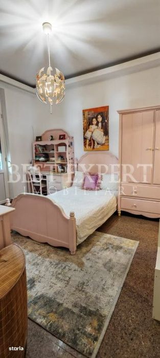 Proprietate Unica Ultracentral | 2 Apartamente pe Etaj | Garaj +Parte