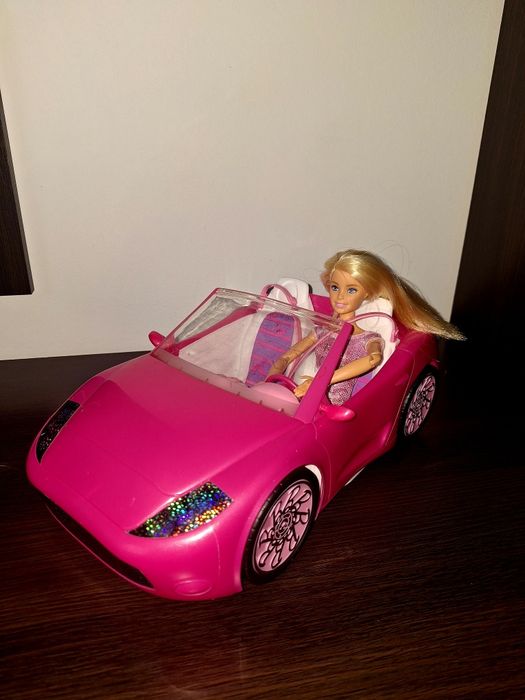 Mașină Barbi Mattel.