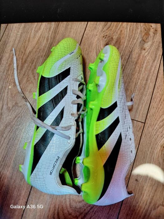 Бутонки adidas и kipsta.