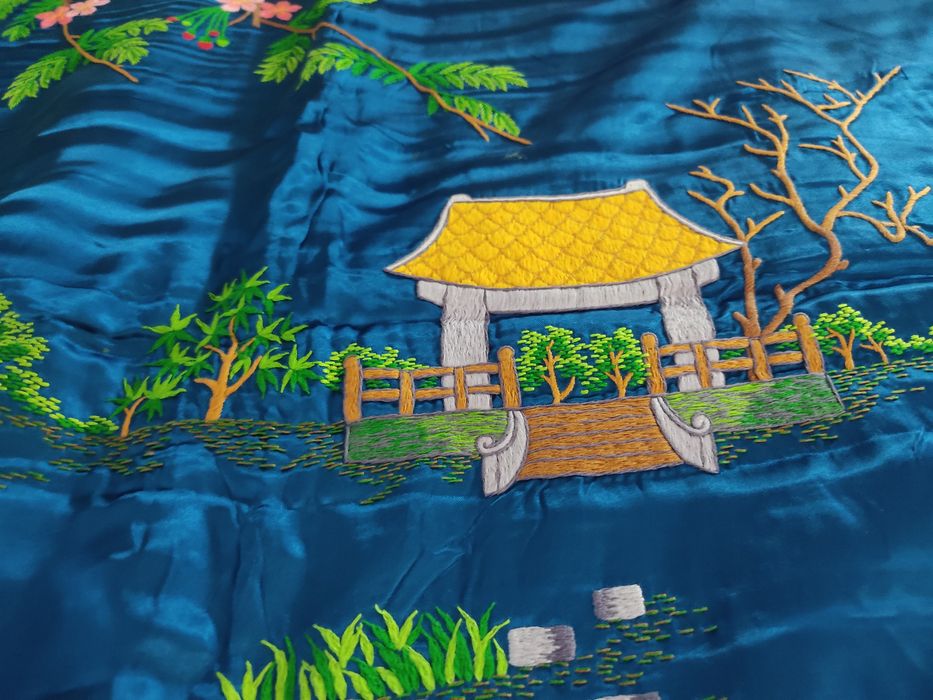 Покрывало, этажерка, масленка