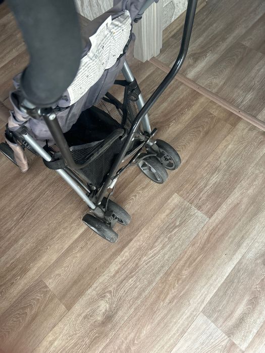 Прогулочная коляска НЕМЕЦКАЯ