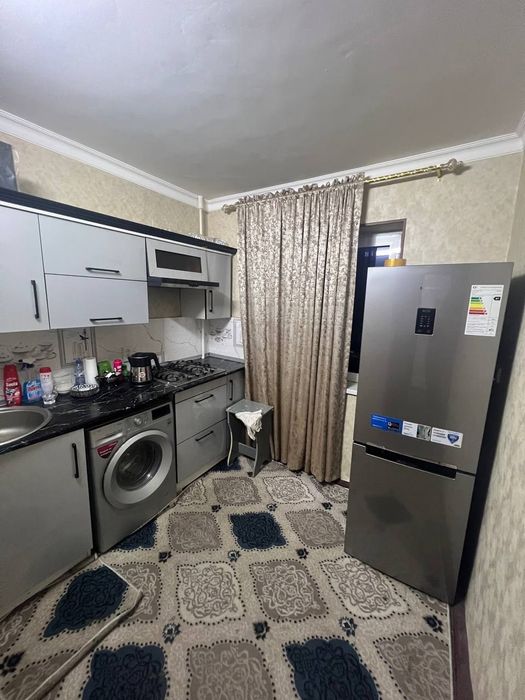 Аренда 2.хонали метро тинчлик оилага берилади хамма шароити бор