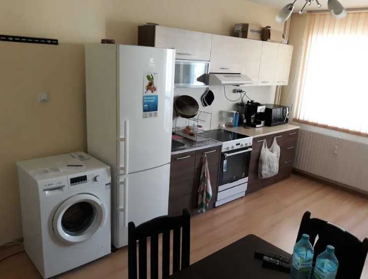 Дава се под наем Двустаен апартамент в София, Младост 3 - 52 кв.м за 348.84 € - Снимка #2