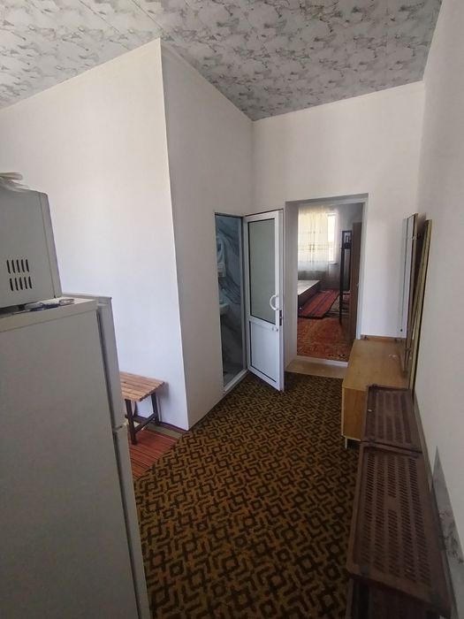 Student qizlaga Sentyabrdan Chirchiqda 7 kollej oldida  Kv bor