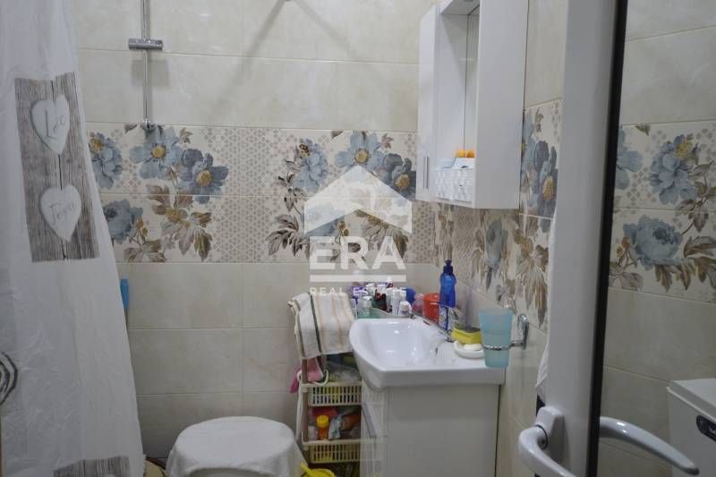 Продава се Тристаен апартамент в Хасково, Възраждане - 96 кв.м за 584 €/кв.м - Снимка #10