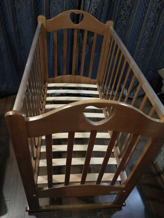 Кроватка детская