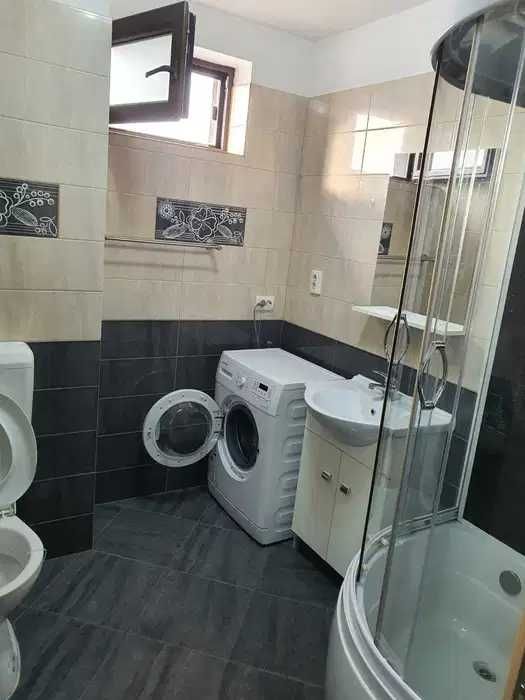 Proprietar inchiriez garsoniera Aparatorii Patriei la 4 min de metrou