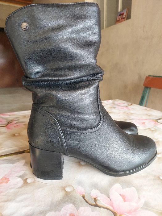 Сапожка женская.