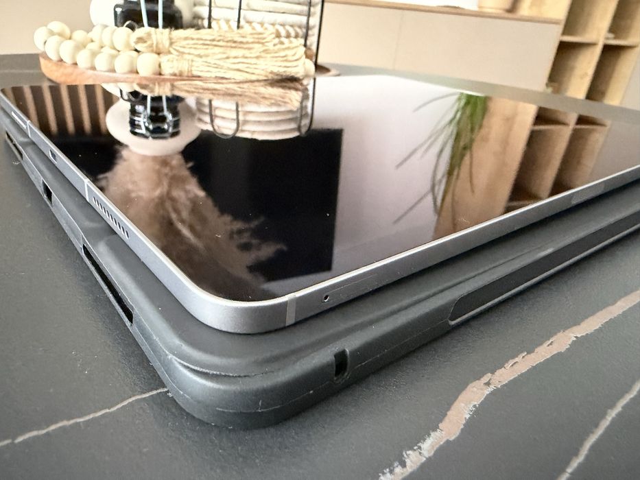 Ipad Pro 12.9 6th Generation M2 Cellular + Wifi 128GB