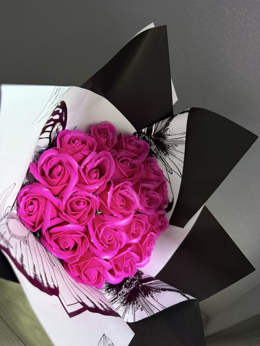 Букети от сапунени рози