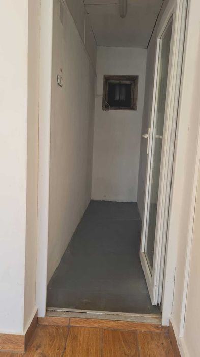 Spatiu comercial 110mp vitrine stradale de inchiriat