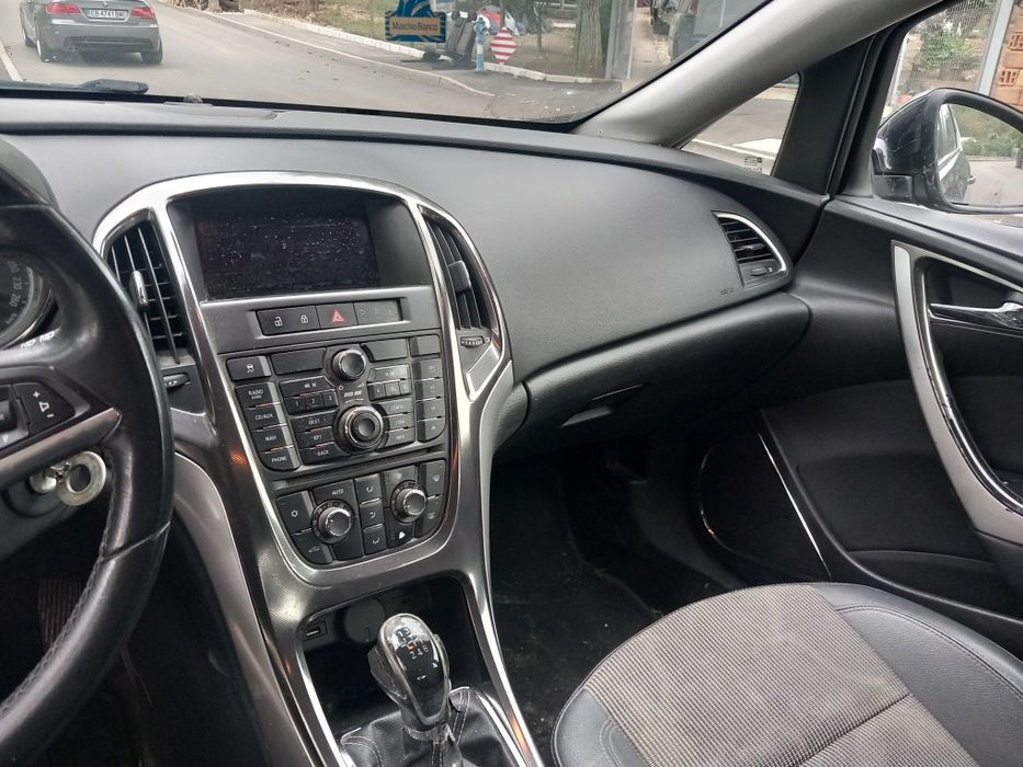Opel Astra j - 1.7cdti-110кс/2012г./-на части
