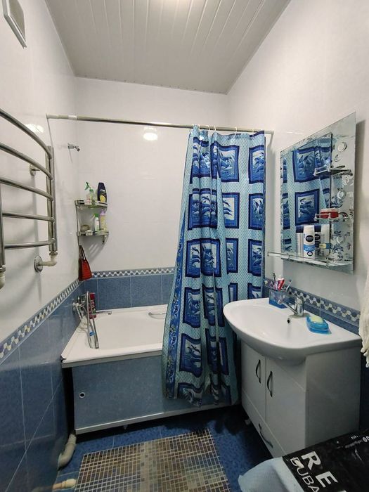 Продам 2 комнатную квартиру на Ферузе. ЭКО базар.Ялангач