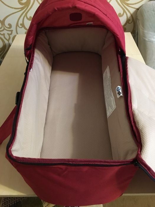 Продам или сдам напрокат переноску Chicco