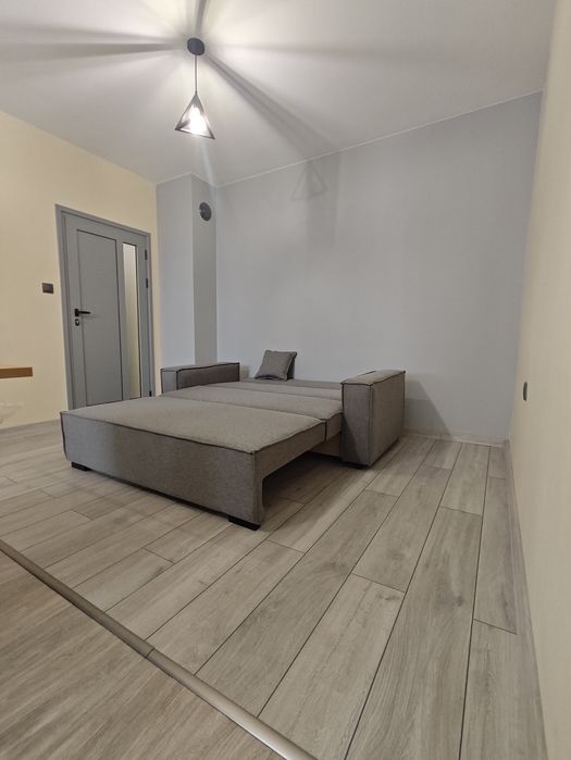 Заменям апартамент обзаведен