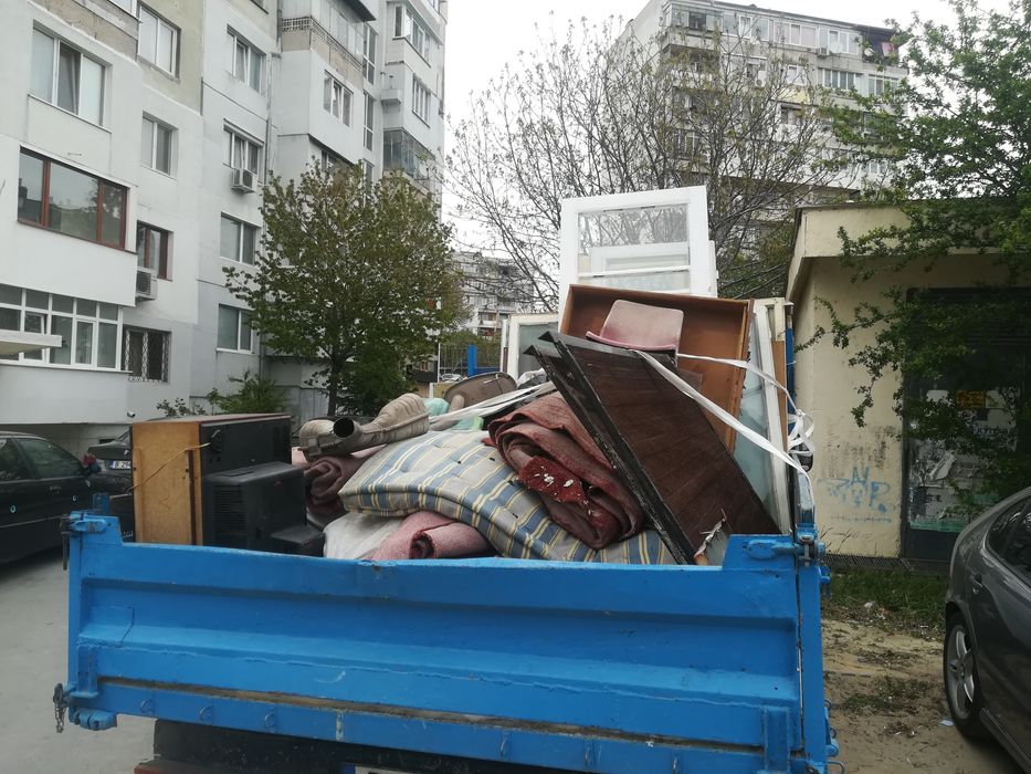 Извозване на трева и клони